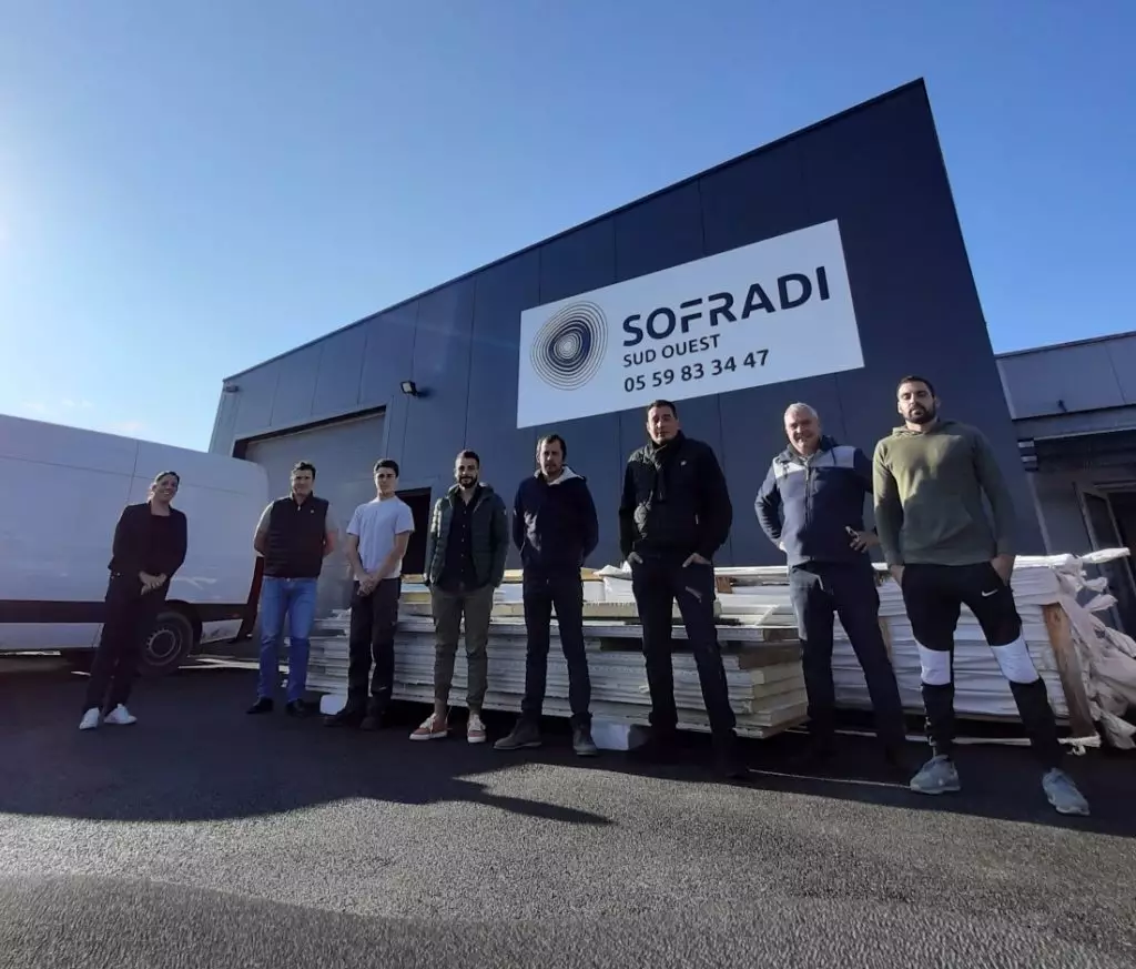 L’équipe SOFRADI Sud Ouest sur un chantier d’isolation thermique