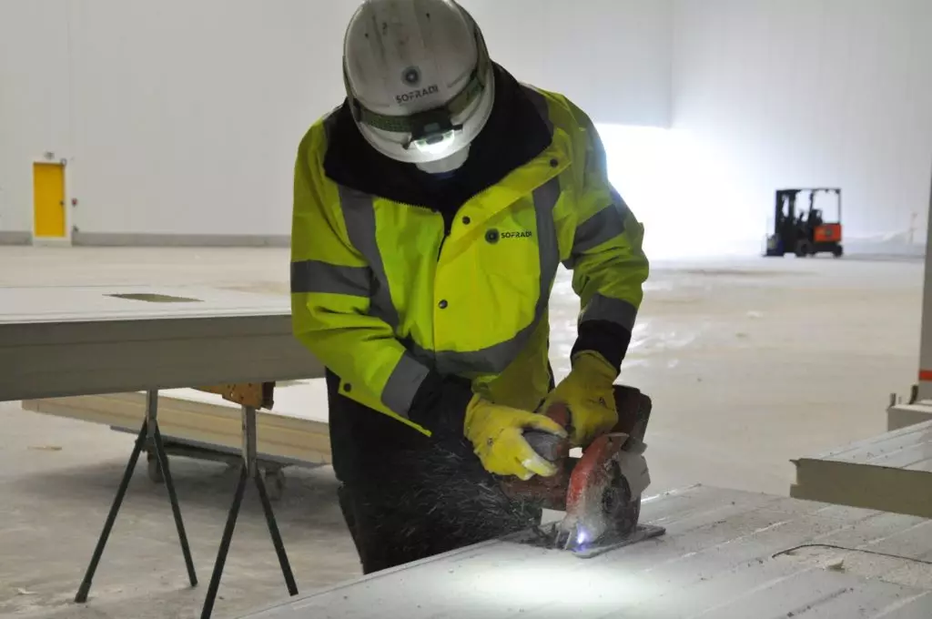 Installation porte isotherme isolation frigorifique Sofradi Industrial cold insulation